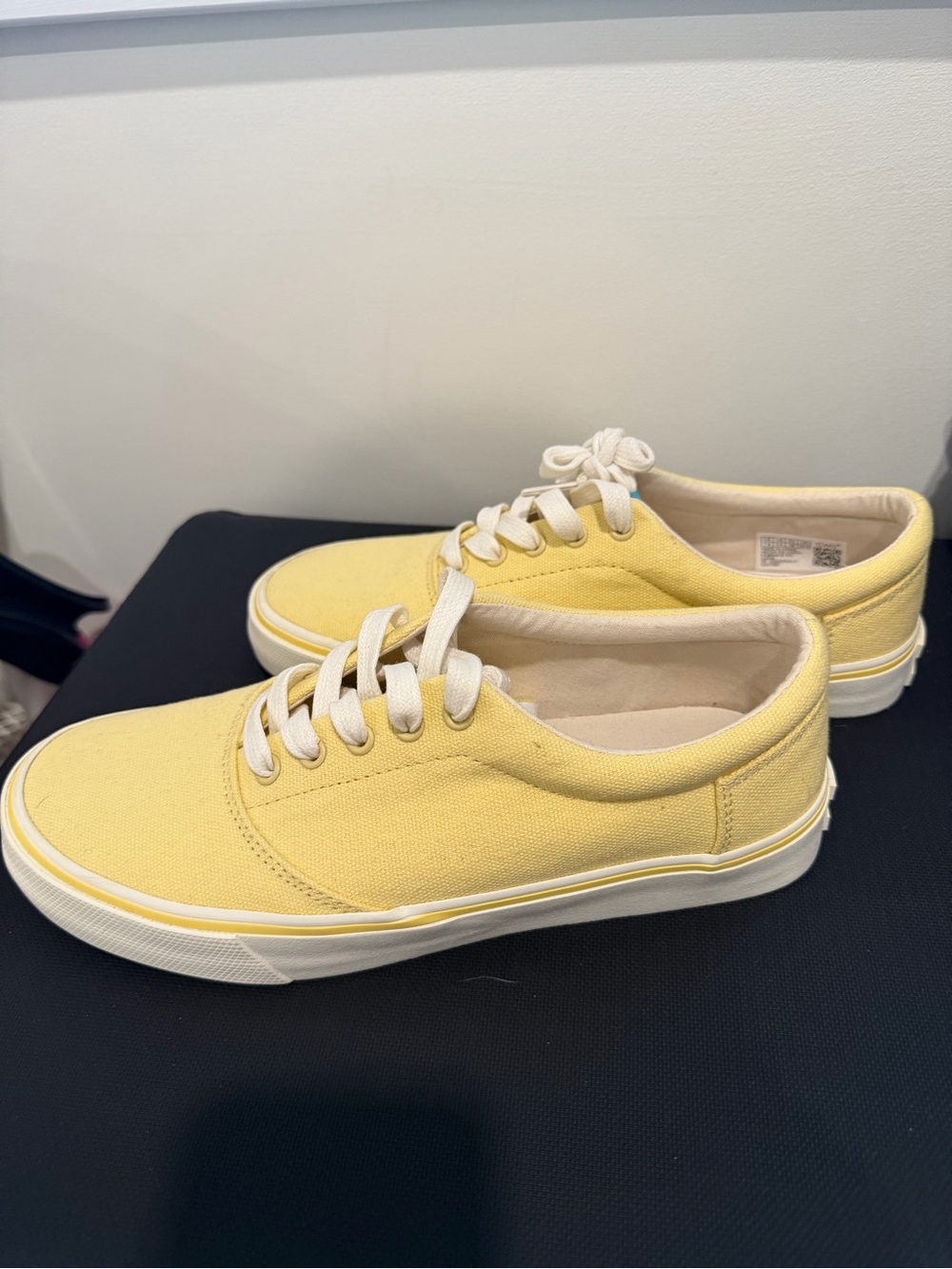 Toms Yellow Canvas Low-Top Sneakers